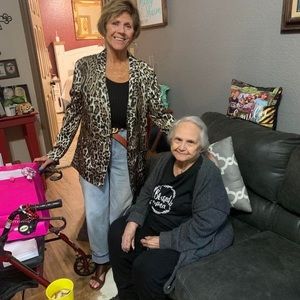 Meet your Posher, Sharon